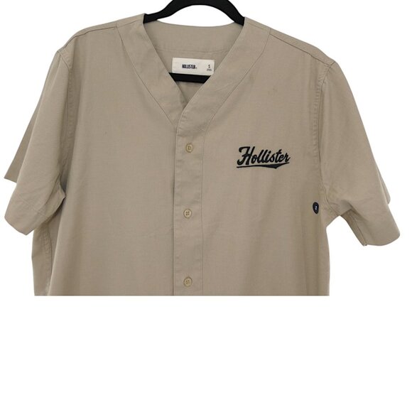 Hollister Minimalist Prep SS Button Up Tan Baseball Jersey Shirt Men's Size S - Picture 2 of 8